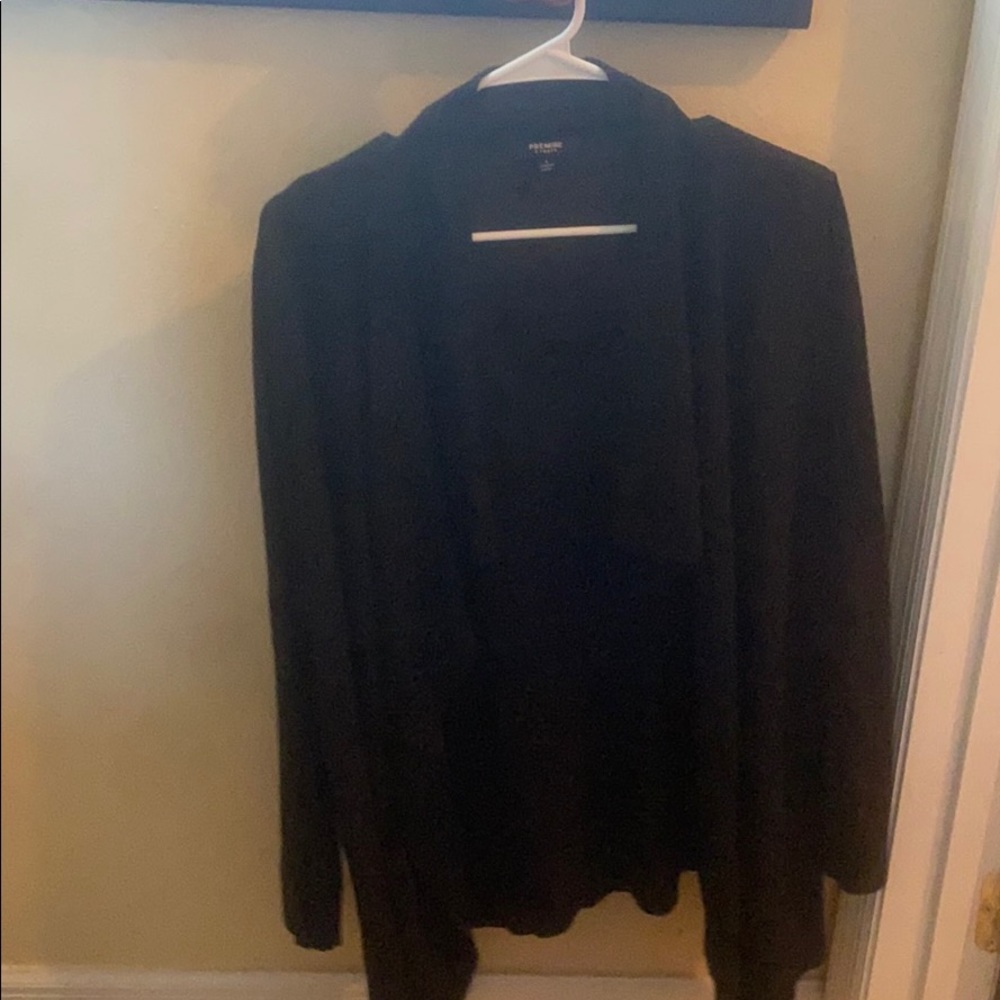 Cardigan sweater